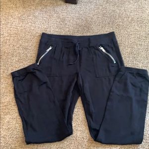 Justice, girls size 4 pants. NNT